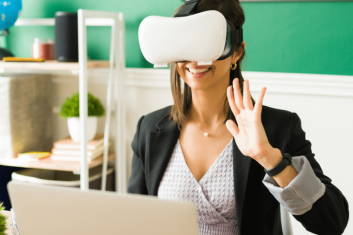 Banner. Virtual Reality in education 353x235 -