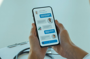 Banner  AI Chatbots in Healthcare  A Complete Guide 353x235 -